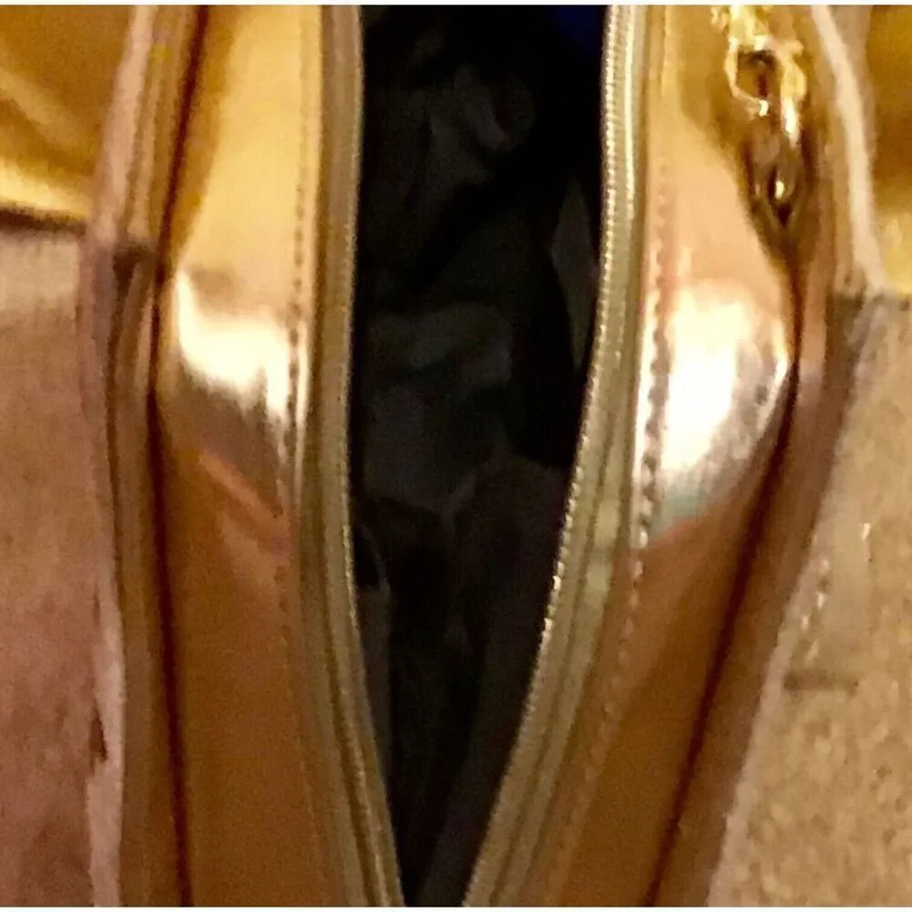 DANIELLE NICOLE Disney Beauty and the Beast Clutch Purse Book Belle BRAND NEW - Picture 6 of 7